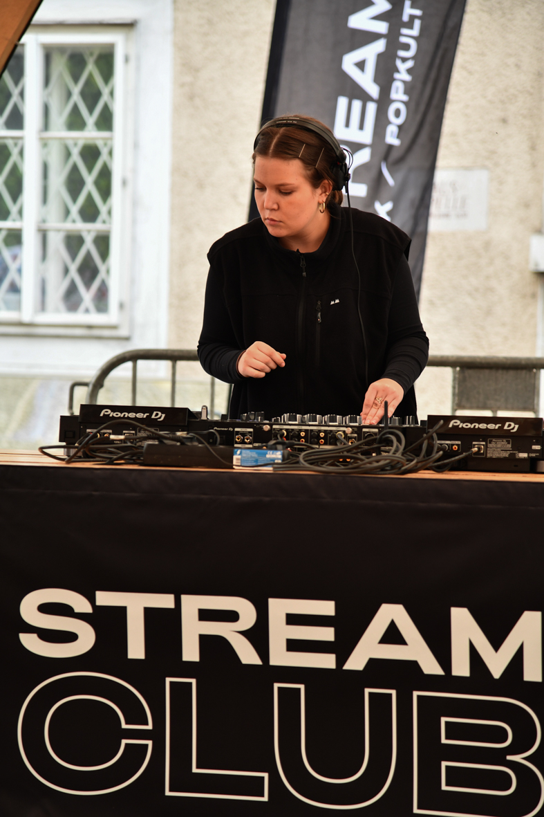 Stream Festival 2023: Theresa Ganglberger, subtext.at