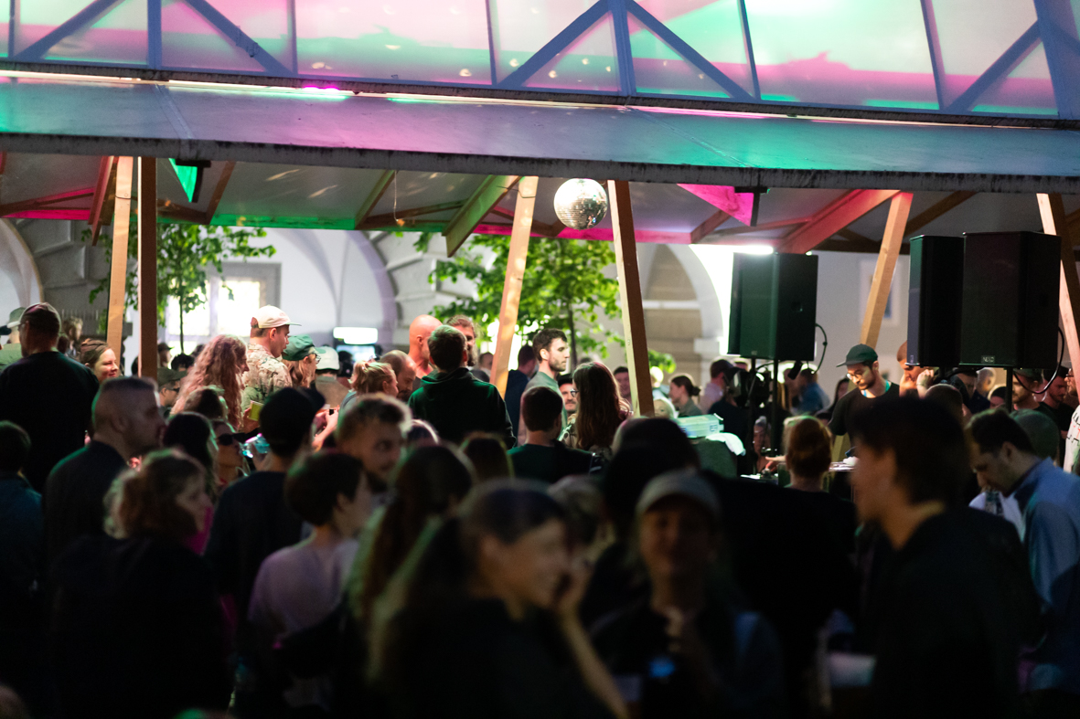 Stream Festival 2023: Elena Starlinger, subtext.at